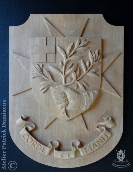 Armoiries de la famille Guillemin (FR) sculptées dans le bois
