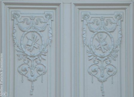 Portes extérieures sculptées et portes exclusives 