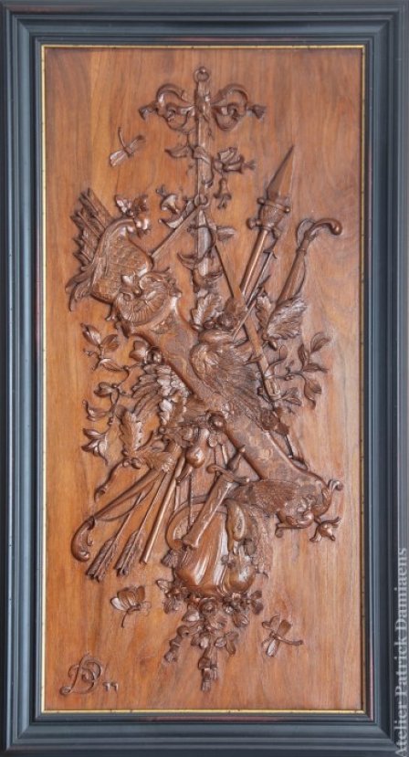 Trophée sculpté en bois thème 